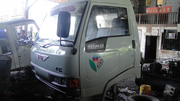 หัว HINO FC ฃุปเปอร์เสี่ย สีใหม่ เบาะใหม่ ขาดีดหน้า-หลัง ของครบ ราคาถูก หัว HINO FC ฃุปเปอร์เสี่ย สีใหม่ เบาะใหม่ ขาดีดหน้า-หลัง ของครบ ราคาถูก