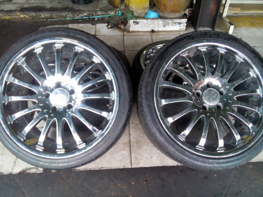 ขายแม็กขอบ19/8.5-9.5 พร้อมยาง245-35/275-30