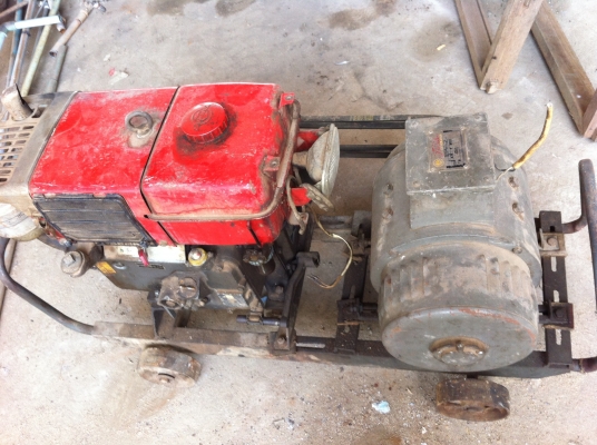 เครื่องปั่นไฟสนาม เครื่องปั่นไฟสนาม