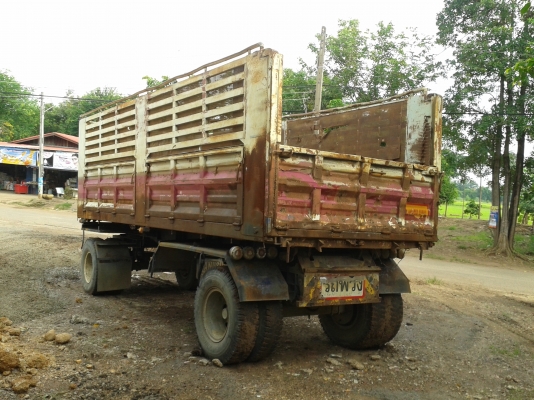 ขายลูกพ่วงดั้ม 2 เพลา ( PANUS ) ยาว 6.40 เมตร ( ลดราคาเหลือ 350000 บาทครับ )