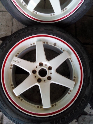 แม็กขอบ19/6ก้าน สวยๆครับ 8นิ้วทั้ง4วงครับ