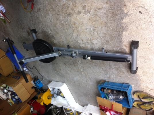 เครื่องออกกำลังกายแบบกรรเชียงบก ออกกำลังได้ทุกทุกของร่างกายในเวลาเดียวกัน