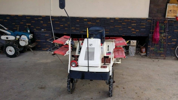 รถปลูกข้าวนั่งขับ YANMAR เก่าญี่ปุ่น สภาพสวย เครื่องยนต์ติดง่าย สภาพพร้อมใช้งาน รถปลูกข้าวนั่งขับ YANMAR เก่าญี่ปุ่น สภาพสวย เครื่องยนต์ติดง่าย สภาพพร้อมใช้งาน