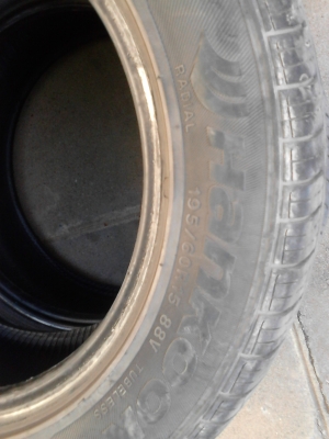 195/60R15 HANKOOK QX OPTIMO  มี 2 เส้น TEL.081-427-3941
