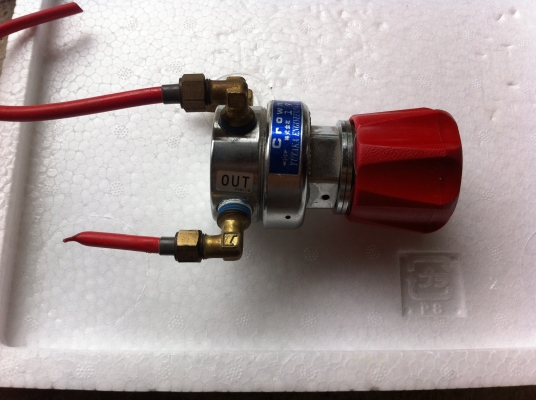 เร็กกูเรเตอร์ปรับแรงดันแก็สหรือลม Crown ผลิตจากญี่ปุ่นสภาพสวยตามภาพ(มีแค่ 5 อัน)