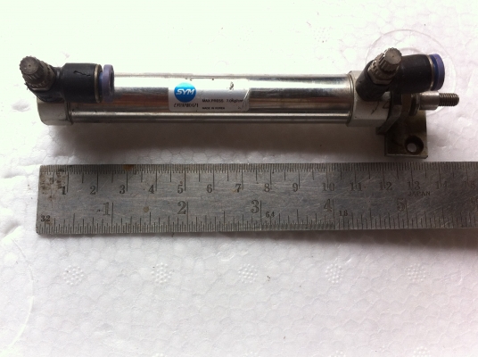 กระบอกลูกสูบลม SMC ผลิตจากญี่ปุ่น ขนาดโต 15 มม.แกนเลื่อนออกได้ 10 ซม. (มี 6 อัน)