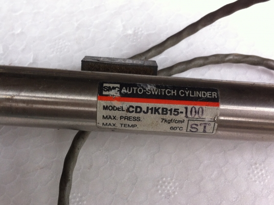 กระบอกลูกสูบลม SMC ผลิตจากญี่ปุ่น ขนาดโต 15 มม.แกนเลื่อนออกได้ 10 ซม. (มี 6 อัน)