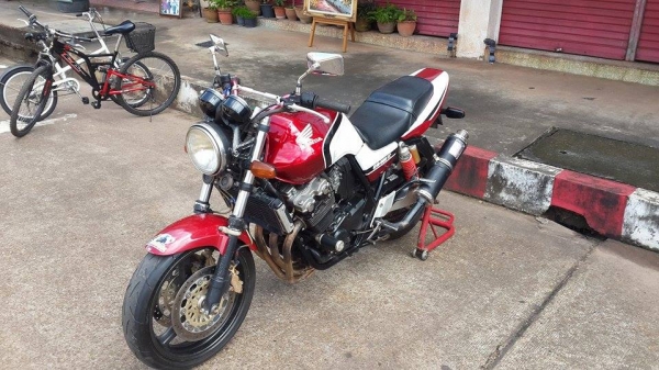 HONDA CB400 TECH1 ปี2000 ท่อคู่ ยางหน้าหลังเต็ม อินวอยส์ตัวจริง สวยๆ คับ ราคา 63000 บาท ส่งได้ทั่วไทยคับ สนใจติดต่อ 081-0578282 ไอดีไลน์ POPBIGBIKESAKON คับ สนใจรถสวย ถูก ดี ต้อง POP BIGBIKE SAKONNAKHON