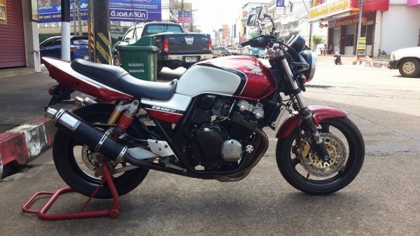 HONDA CB400 TECH1 ปี2000 ท่อคู่ ยางหน้าหลังเต็ม อินวอยส์ตัวจริง สวยๆ คับ ราคา 63000 บาท ส่งได้ทั่วไทยคับ สนใจติดต่อ 081-0578282 ไอดีไลน์ POPBIGBIKESAKON คับ สนใจรถสวย ถูก ดี ต้อง POP BIGBIKE SAKONNAKHON