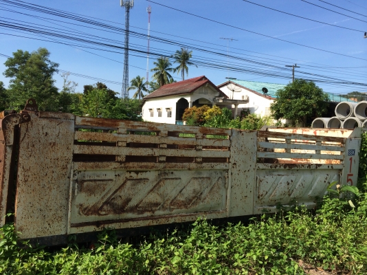 กระบะเปล่าของสามมิตรSMMยาว6.ม. ปี*48..(มีแค่กระบะเปล่าเท่านั้น) กระบะเปล่าของสามมิตรSMMยาว6.ม. ปี*48..(มีแค่กระบะเปล่าเท่านั้น)