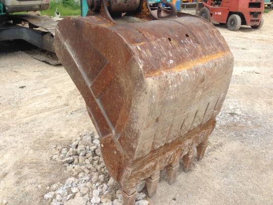 แบคโฮ โกเบลโก้ KOBELCO SK200-2 มาร์คไฟว์  เก่าญี่ปุ่นแท้