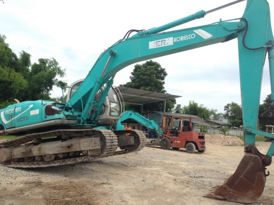 แบคโฮ โกเบลโก้ KOBELCO SK200-2 มาร์คไฟว์  เก่าญี่ปุ่นแท้