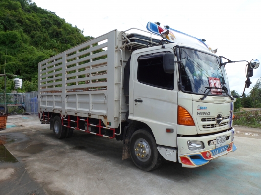 ขาย  HINO MEGA FC9J 150 HP ปี " 54  กระบะยาว 5.50 เมตร   สภาพสวยพร้อมใช้งาน ชมรถใด้ที่ จ.ชุมพร