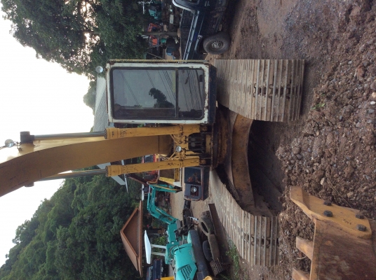 ขายรถแบคโฮ KOMATSU PC200-5 (มีVDOให้ชม)s/n 6x,xxx คอนโทลสั้น,แอร์เย็น , ตัวเดินจีบ , เครื่องดี แน่น , ปั้มดี , เอวแน่น ,ไฟฟ้าครบ , ตัวเดินจีบ , แผ่นแทรคยาว 80 ซม. , ช่วงล่างเต็ม รถพร้อมใช้งาน ขายรถแบคโฮ KOMATSU PC200-5 (มีVDOให้ชม)s/n 6x,xxx คอนโทลสั้น,แอร์เย็น , ตัวเดินจีบ , เครื่องดี แน่น , ปั้มดี , เอวแน่น ,ไฟฟ้าครบ , ตัวเดินจีบ , แผ่นแทรคยาว 80 ซม. , ช่วงล่างเต็ม รถพร้อมใช้งาน