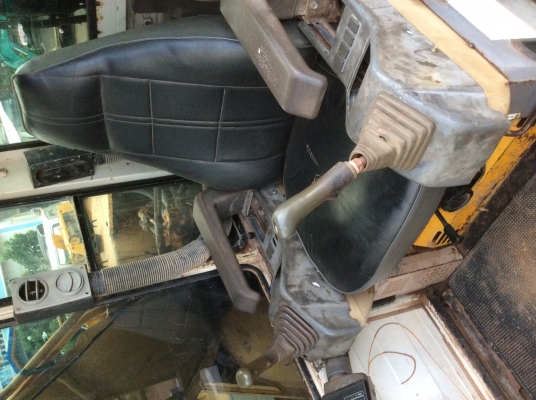 ขายรถแบคโฮ KOMATSU PC200-5 (มีVDOให้ชม)s/n 6x,xxx คอนโทลสั้น,แอร์เย็น , ตัวเดินจีบ , เครื่องดี แน่น , ปั้มดี , เอวแน่น ,ไฟฟ้าครบ , ตัวเดินจีบ , แผ่นแทรคยาว 80 ซม. , ช่วงล่างเต็ม รถพร้อมใช้งาน ขายรถแบคโฮ KOMATSU PC200-5 (มีVDOให้ชม)s/n 6x,xxx คอนโทลสั้น,แอร์เย็น , ตัวเดินจีบ , เครื่องดี แน่น , ปั้มดี , เอวแน่น ,ไฟฟ้าครบ , ตัวเดินจีบ , แผ่นแทรคยาว 80 ซม. , ช่วงล่างเต็ม รถพร้อมใช้งาน