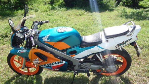 ขาย honda nsr >>24,000<< ขาย honda nsr >>24,000<<