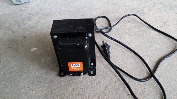 เครื่องสีข้าวขาวเก่าญี่ปุ่น ISEKI สภาพดีพร้อมใช้งาน พร้อมหม้อแปลงไฟ สามารถใช้งานเสียบไฟบ้านได้เลย เครื่องสีข้าวขาวเก่าญี่ปุ่น ISEKI สภาพดีพร้อมใช้งาน พร้อมหม้อแปลงไฟ สามารถใช้งานเสียบไฟบ้านได้เลย