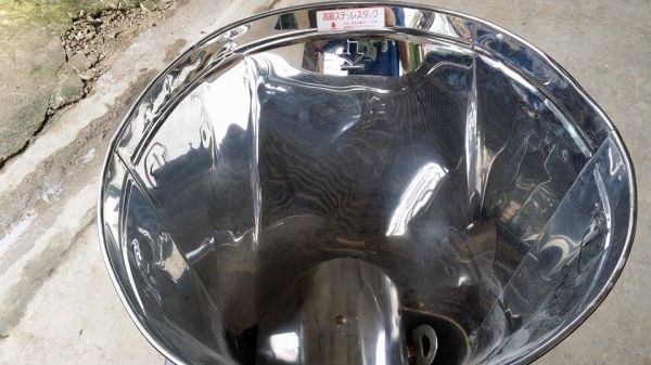 เครื่องสีข้าวขาวเก่าญี่ปุ่น ISEKI สภาพดีพร้อมใช้งาน พร้อมหม้อแปลงไฟ สามารถใช้งานเสียบไฟบ้านได้เลย เครื่องสีข้าวขาวเก่าญี่ปุ่น ISEKI สภาพดีพร้อมใช้งาน พร้อมหม้อแปลงไฟ สามารถใช้งานเสียบไฟบ้านได้เลย