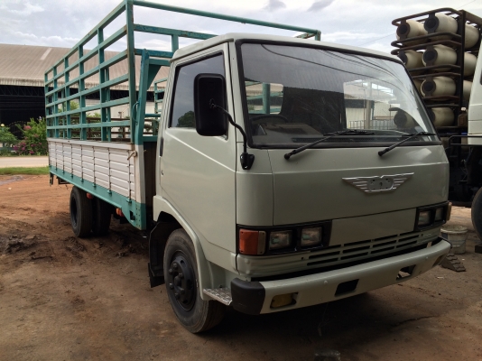 แสงฟ้าเต้นรถ///ขายรถ6ล้อHINO-FB113Kเครื่อง117 แรง ยาว 5.เมตร