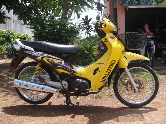 ขายเวฟ 125 สีเหลือง-ดำ ทะเบียนพร้อมชุดโอน ขายเวฟ 125 สีเหลือง-ดำ ทะเบียนพร้อมชุดโอน