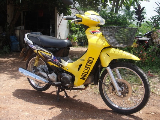 ขายเวฟ 125  สีเหลือง-ดำ  ทะเบียนพร้อมชุดโอน