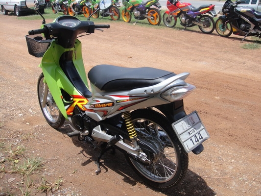 ขายเวฟ 125 สีเขียว-ดำ ทะเบียนพร้อมชุดโอน ขายเวฟ 125 สีเขียว-ดำ ทะเบียนพร้อมชุดโอน