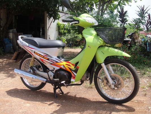 ขายเวฟ 125  สีเขียว-ดำ  ทะเบียนพร้อมชุดโอน