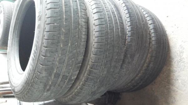 ยาง215.70.15.มิชลินปี13มี4เส้นเลยึคับ