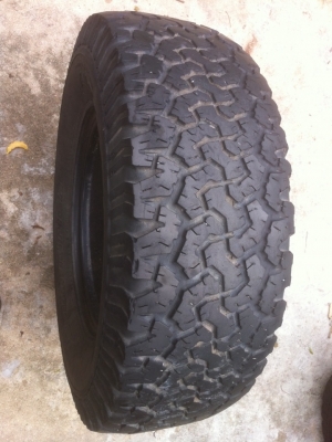 เศษยาง BF goodrich 275/70/16