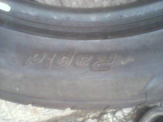 ขายยาง 215/55/17 ปี 12 คู่ 1000 บาท