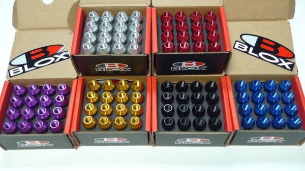 จำหน่ายอะไหล่ ซิ่ง honda หลายอย่างครับ