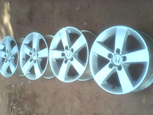 ขายล้อฮอนด้า ซีวิค ขอบ16 ชุด 4 วง 4500 บาท