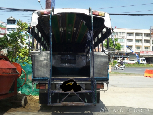 ขายรถหกล้อ สองแถว