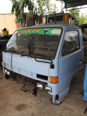 แสงฟ้าเต้นรถ///ขายหัวเก๋ง NPR เคาะปะผุทำสีเรียบร้อย อุปกรณ์ครบ