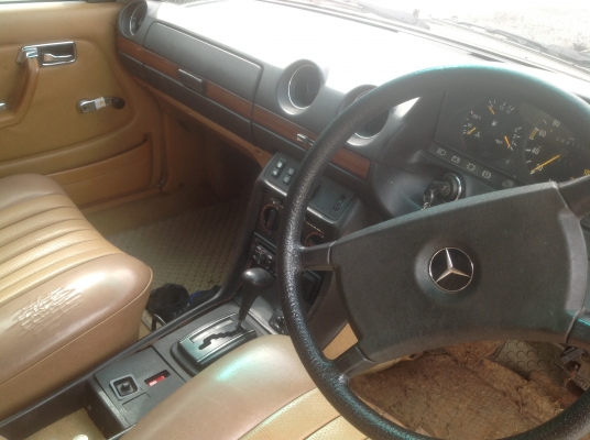 เบ้นซ์เก่าเก็บ  แวน 123  เครื่องดีเชล 2990 CC  ออโต้