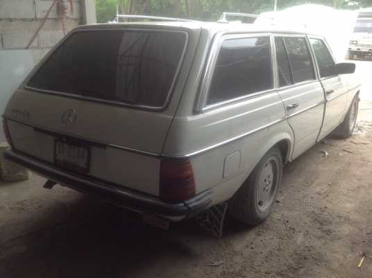 เบ้นซ์เก่าเก็บ  แวน 123  เครื่องดีเชล 2990 CC  ออโต้