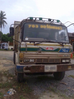 ขายรถบรรทุกสิบล้อดัมพ์ Hino จ้าวอินทรีย์ เครื่อง EH700-165 แรง 2 เพลาดัมพ์ ทะเบียนพร้อม