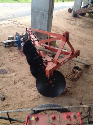 ขายผานบุกเบิก 4X22   LCS   สภาพพร้อมใช้ราคา 24000.- ใบผานใหม่