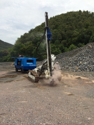 ขายรถเจาะหิน