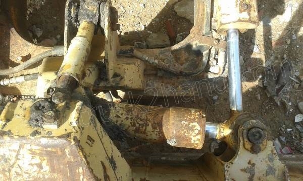 รถแทรกเตอร์ KOMATSU D21A รุ่น 5