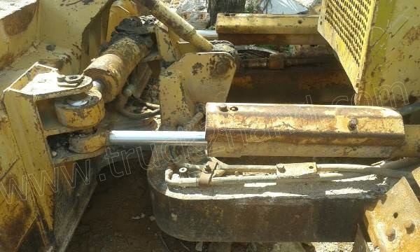 รถแทรกเตอร์ KOMATSU D21A รุ่น 5