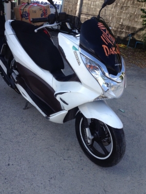 ขาย PCX 125 i ปี 2553 สีขาว เดิมแท้ ราคา 36500.- บาท
