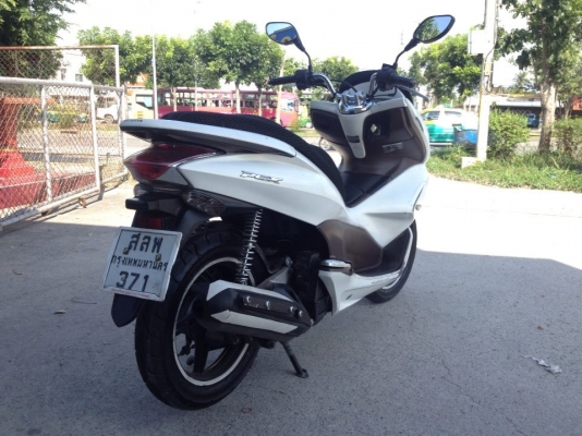 ขาย PCX 125 i ปี 2553 สีขาว เดิมแท้ ราคา 36500.- บาท