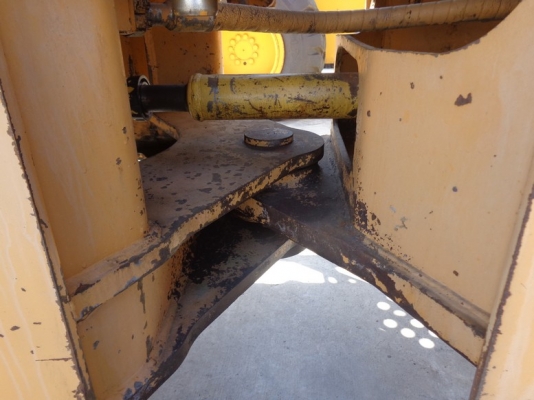 ขายรถตัก Komatsu WA 300-1 นำเข้า ไม่เคยใช้งานในไทย สภาพสวยมาก พร้อมใช้ ขายถูกมากๆๆ 090-986-2521