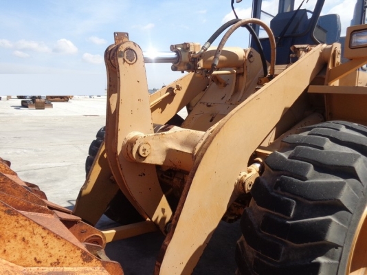 ขายรถตัก Komatsu WA 300-1 นำเข้า ไม่เคยใช้งานในไทย สภาพสวยมาก พร้อมใช้ ขายถูกมากๆๆ 090-986-2521