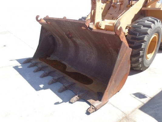 ขายรถตัก Komatsu WA 300-1 นำเข้า ไม่เคยใช้งานในไทย สภาพสวยมาก พร้อมใช้ ขายถูกมากๆๆ 090-986-2521