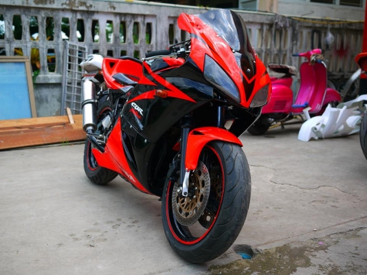 ขาย Cbr400 แฟริ่ง Rc212 พร้อมทะเบียนแท้ เปลี่ยนครัชชุดใหม่แล้ว วาวใหม่ เครื่องดีเลย ราคา 85000