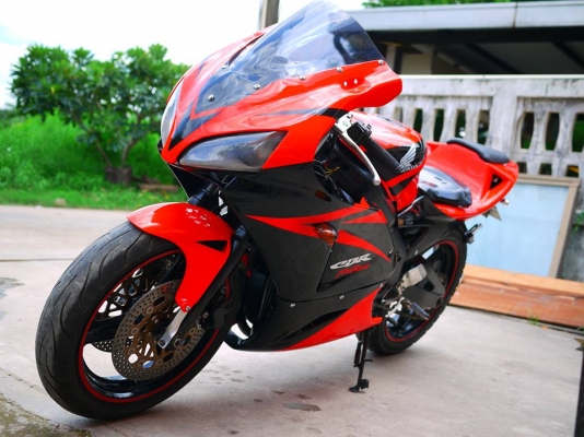 ขาย Cbr400 แฟริ่ง Rc212 พร้อมทะเบียนแท้ เปลี่ยนครัชชุดใหม่แล้ว วาวใหม่ เครื่องดีเลย ราคา 85000