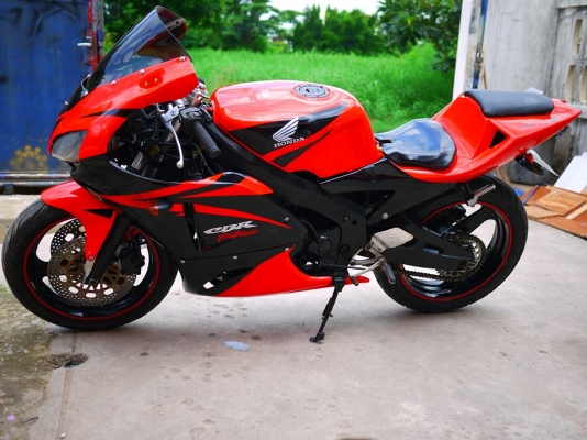 ขาย Cbr400 แฟริ่ง Rc212 พร้อมทะเบียนแท้ เปลี่ยนครัชชุดใหม่แล้ว วาวใหม่ เครื่องดีเลย ราคา 85000