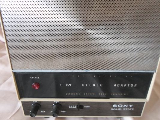 วิทยุโซนี่เก่าครับ